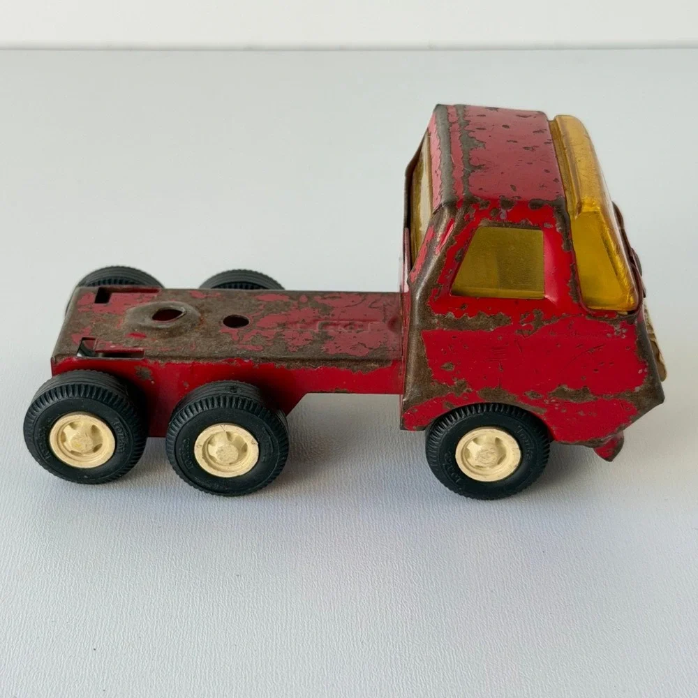 Vintage 70s Tonka Diecast Cab Semi Truck Red Retro Metal Toy Vehicle